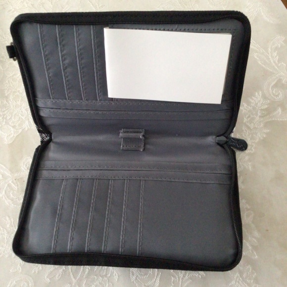 Wallet - Picture 2 of 2